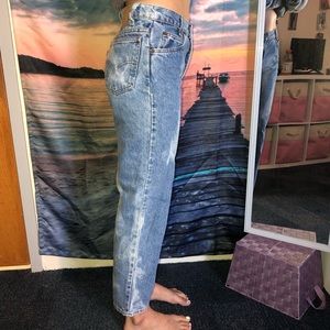 VINTAGE LEVI MOM JEANS💙